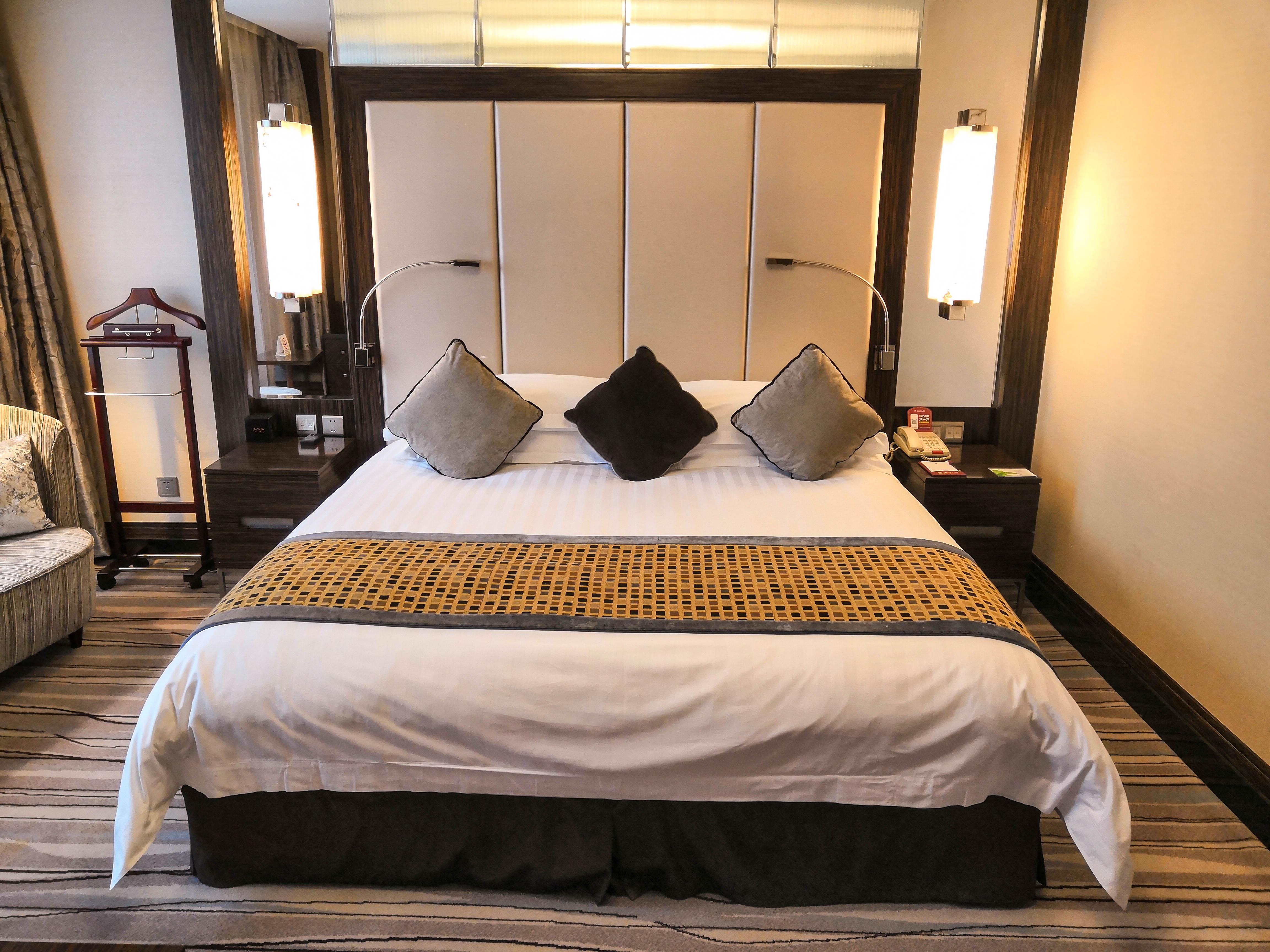 Grand Soluxe Zhongyou Hotel Шанхай Екстериор снимка