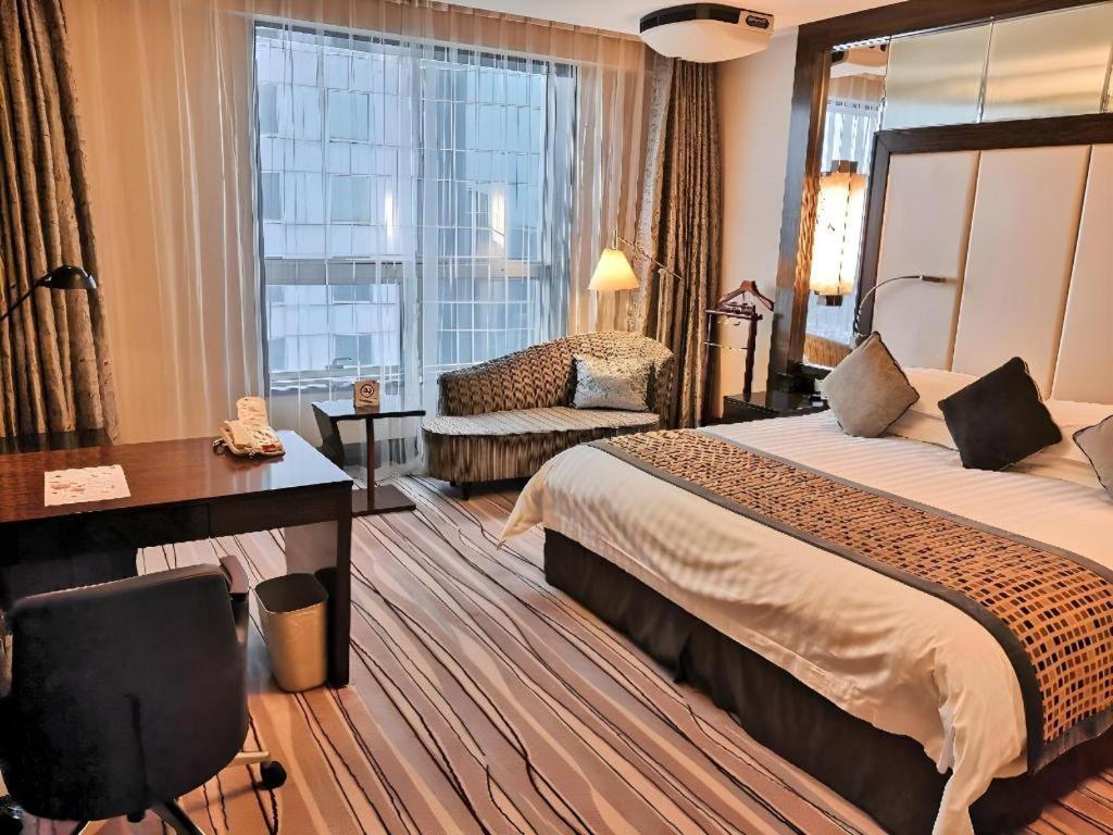 Grand Soluxe Zhongyou Hotel Шанхай Екстериор снимка