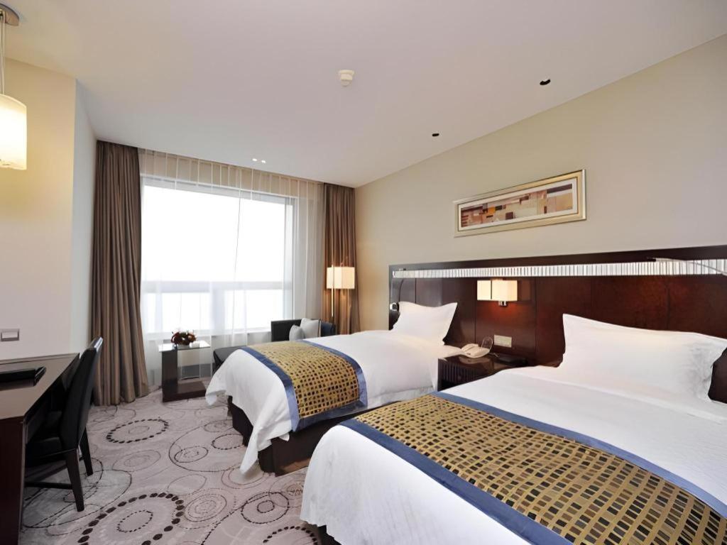 Grand Soluxe Zhongyou Hotel Шанхай Екстериор снимка
