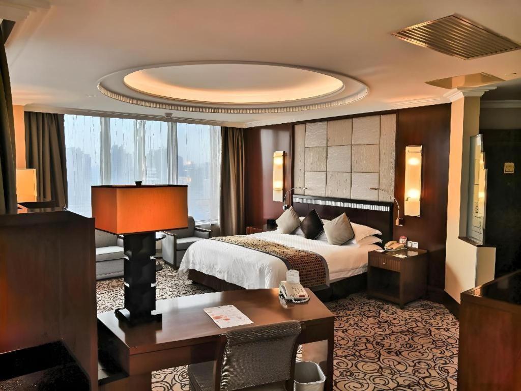 Grand Soluxe Zhongyou Hotel Шанхай Екстериор снимка