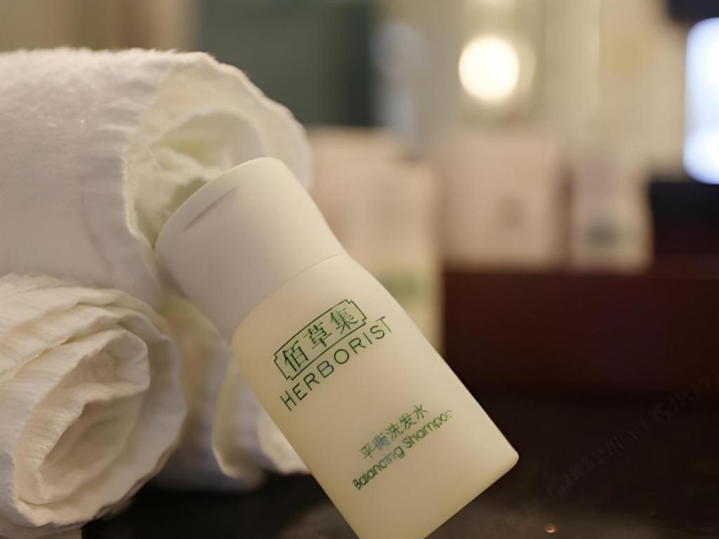 Grand Soluxe Zhongyou Hotel Шанхай Екстериор снимка