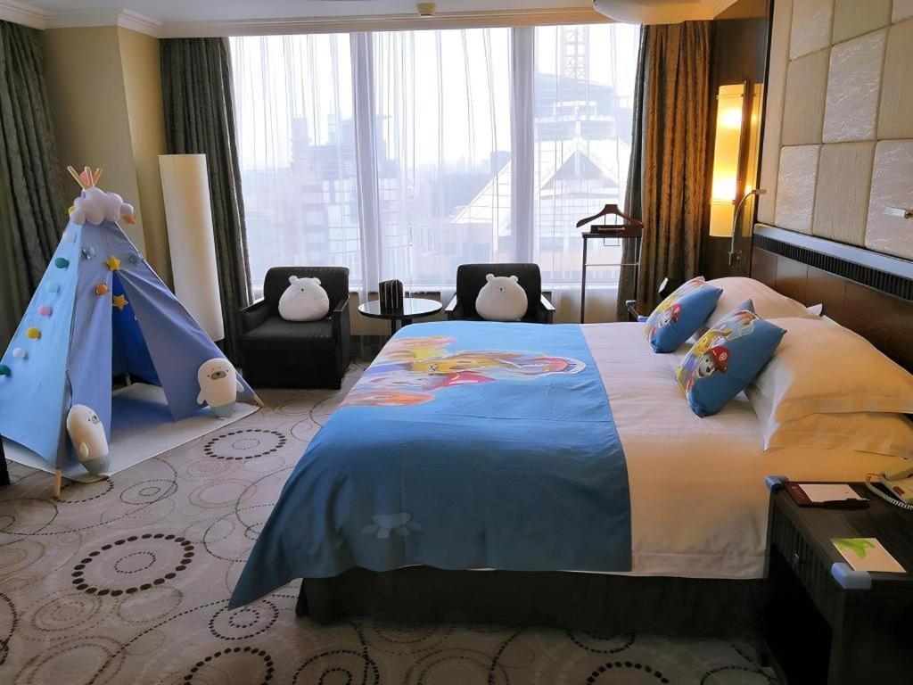 Grand Soluxe Zhongyou Hotel Шанхай Екстериор снимка