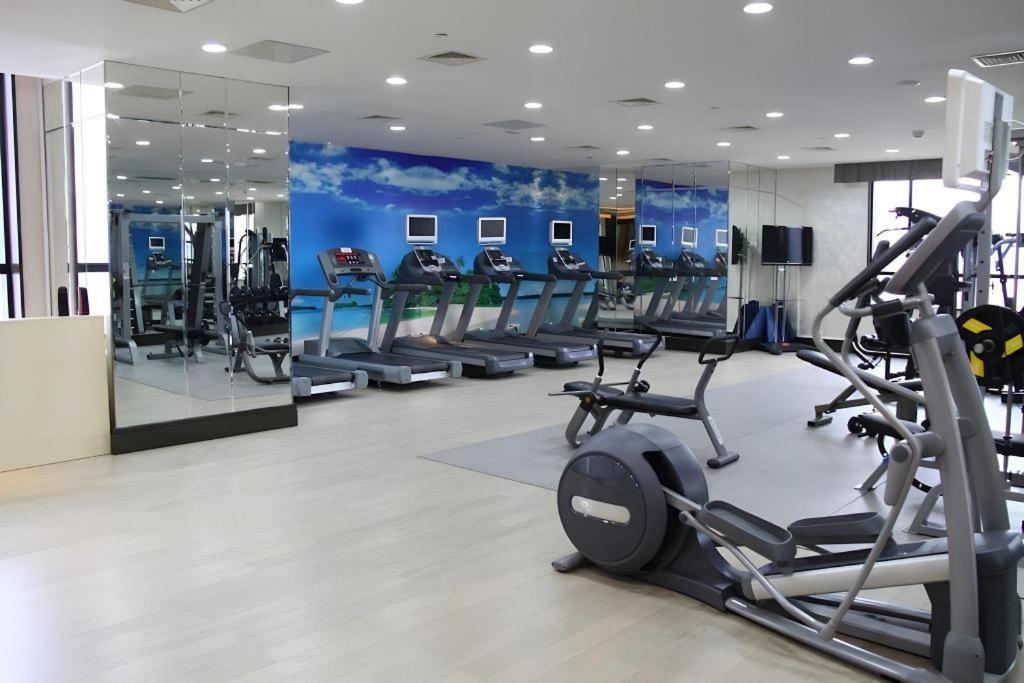 Grand Soluxe Zhongyou Hotel Шанхай Екстериор снимка